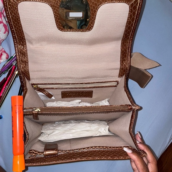 Talbots gold crocodile alligator velvet bow bag - Picture 3 of 3